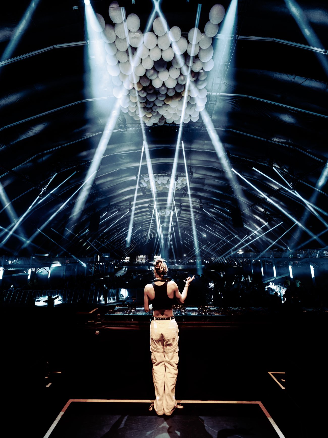 Carrie Keller performing live